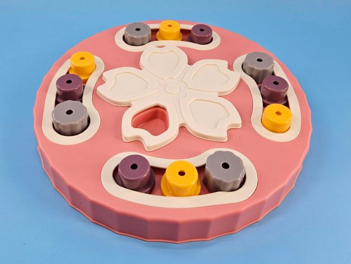 Игрушка-кормушка для домашних животных, «Сакура»