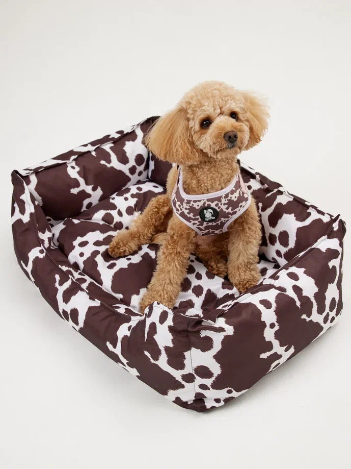 Лежанка для средних пород Animal Cow Размер 70х50х20 см Lion